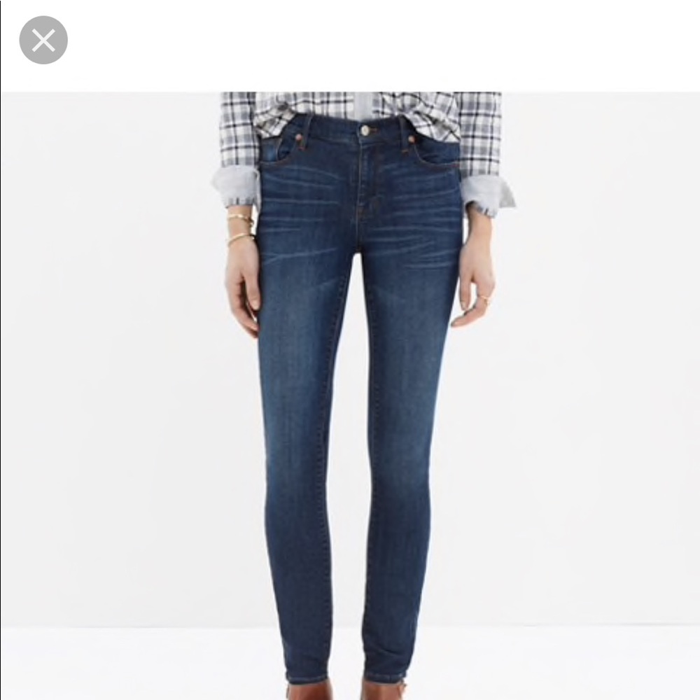 Madewell 9” High Riser Skinny Skinny Crop Jeans.